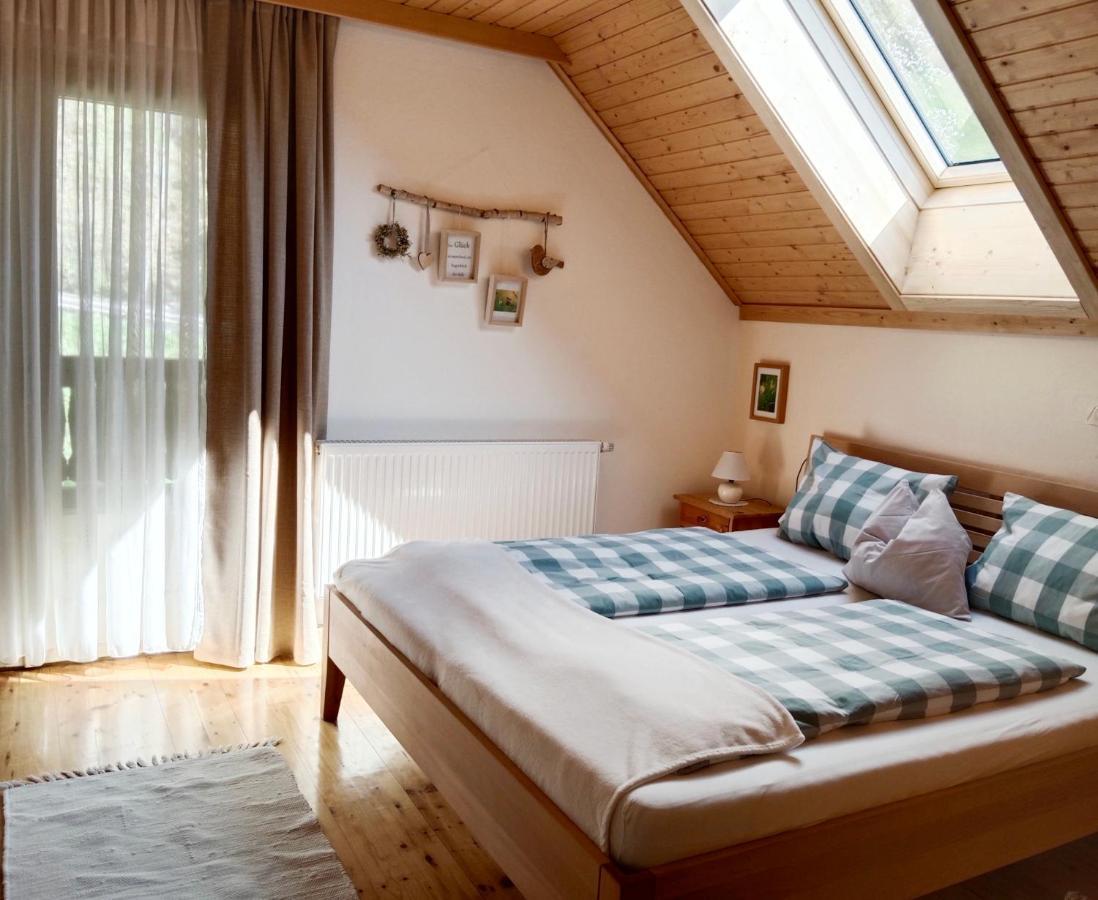 Bergbauernhof Stauder - Hirschbergalpakas Villa Lendorf Kamer foto